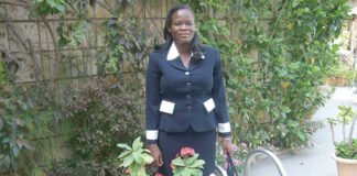 Pr Geneviève Kabré, première femme professeur titulaire en mathématiques : « Les filles peuvent bien mener une carrière hautement scientifique »