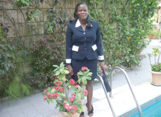 Pr Geneviève Kabré, première femme professeur titulaire en mathématiques : « Les filles peuvent bien mener une carrière hautement scientifique »