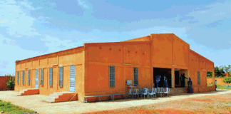 Gestion des migrants au Burkina : un centre d’accueil réceptionné