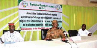 Promotion endogène de la paix : le gouvernement échange avec des autorités morales