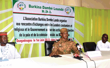 Promotion endogène de la paix : le gouvernement échange avec des autorités morales