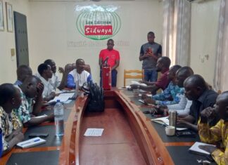 Lutte contre l’incendie : Des agents des Editions Sidwaya initiés à l’usage des extincteurs