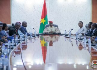 Situation sécuritaire : le conseil de Paix et de Sécurité de l’UA échange avec le capitaine Traoré