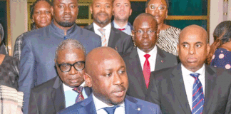 Evaluation de la Transition : une délégation de l’Union africaine consulte le Premier ministre