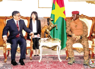 Coopération sino-burkinabè : le chef de l’Etat échange avec une délégation chinoise