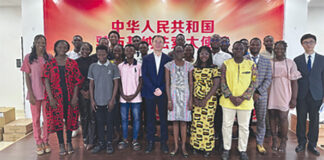 Coopération sino-burkinabè : des étudiants reçoivent des bourses du gouvernement chinois