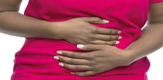 Ventre ballonné : l’accumulation de gaz intestinaux, une des causes