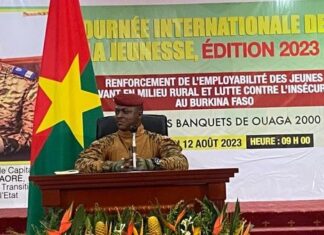 Journée de la jeunesse : « N’ayez pas peur, risquez, lancez-vous, on vous accompagnera », Capitaine Ibrahim Traoré face aux jeunes