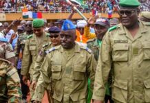 Niger : Les nouvelles autorités entendent « poursuivre » Bazoum pour « haute trahison »