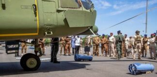 Reconquête du territoire : le Chef de l’Etat échange avec le personnel de l’Armée de l’air