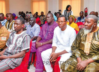 Le Premier ministre aux opérateurs économiques des Cascades : “Sachez utiliser votre argent… ”