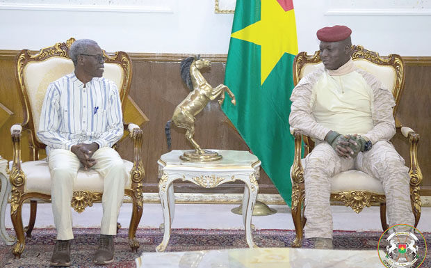Lutte contre la corruption : le chef de l’Etat invite le REN-LAC à agir