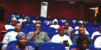 Consommation abusive de boissons énergisantes : les députés interpellent le gouvernement
