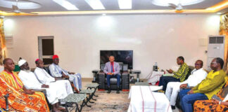 Réformes institutionnelles : le Premier ministre sollicite l’accompagnement des religieux et coutumiers des Cascades