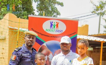 Soutien aux enfants défavorisés Boost Faso offre des kits scolaires complets à 350 élèves
