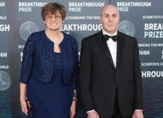 Nobel de médecine : une Hongroise et un Américain récompensés pour leurs découvertes contre le Covid-19