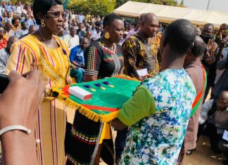 Journée mondiale de l’Enseignant : 283 enseignants décorés dans l’ordre de mérite des Palmes académiques