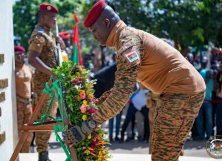 Le président de la Transition Ibrahim Traoré rend hommage aux martyrs