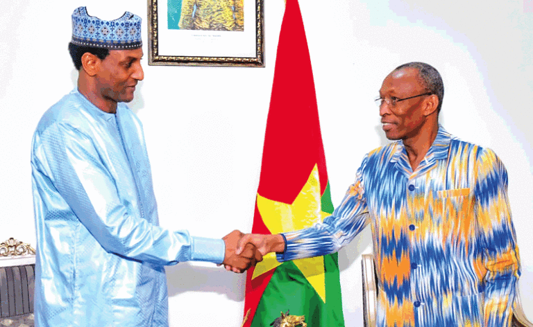 Coopération Burkina-Niger: le Premier ministre nigérien chez Apollinaire Joachimson Kyélem de Tambela