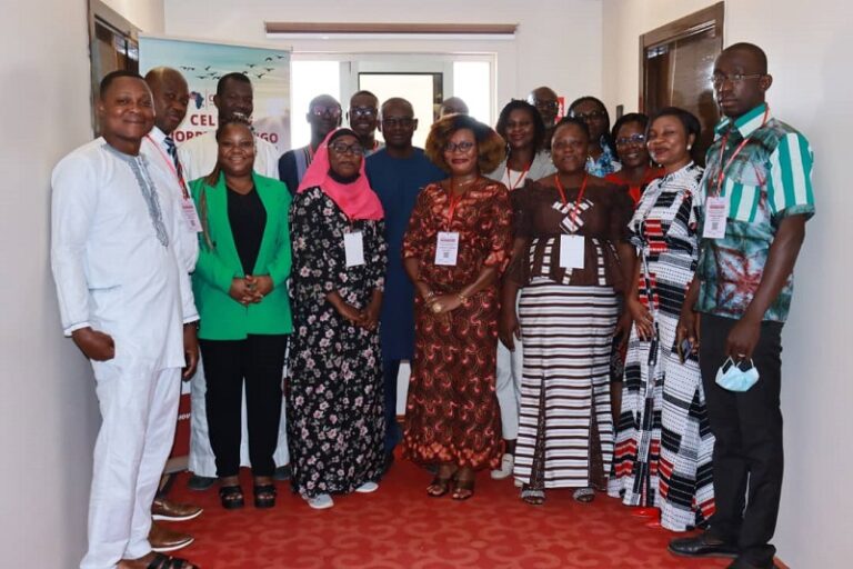Santé et développement durable en Afrique de l&rsquo;Ouest : les hommes et les femmes de médias à l&rsquo;école du journalisme de solutions