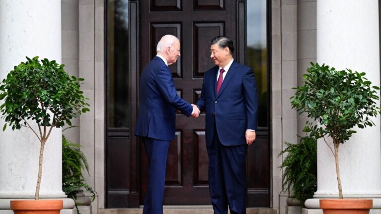 Relations sino-américaines : Xi Jinping et Joe Biden échangent sur des questions stratégiques