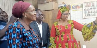 Medias : la ministre en charge de l’Action humanitaire Nandy Somé encourage les Editions Sidwaya