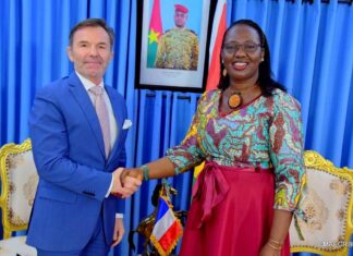 Coopération bilatérale : le Chargé d’Affaires de l’ambassade de France chez la Cheffe de la diplomatie burkinabè