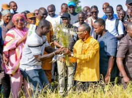 Autosuffisance alimentaire : Le Premier ministre visite le périmètre irrigué de Yitenga et l’usine de mélange d’engrais