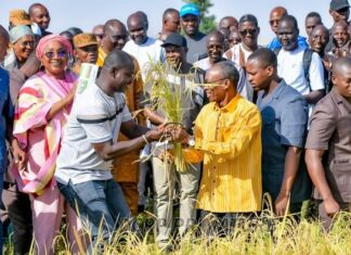 Autosuffisance alimentaire : Le Premier ministre visite le périmètre irrigué de Yitenga et l’usine de mélange d’engrais