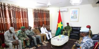 Séjour du Chef de l’Etat à Gaoua: le Capitaine Ibrahim TRAORE à l’écoute des chefs de circonscriptions administratives et des FDS