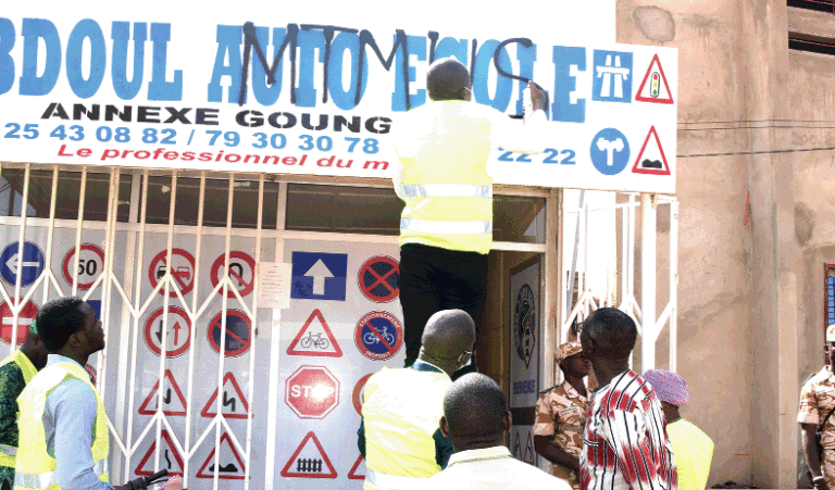 Auto-écoles en situation irrégulière : 14 établissements officiellement fermés à Ouagadougou
