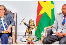Coopération Burkina Faso-Etats-Unis : l’au revoir de l’ambassadeur Sandra Clark au chef du gouvernement