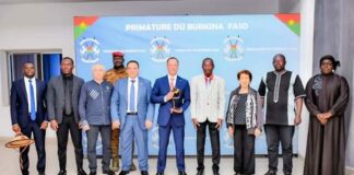 Coopération : Le Premier ministre reçoit des universitaires russes