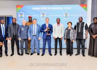 Coopération : Le Premier ministre reçoit des universitaires russes