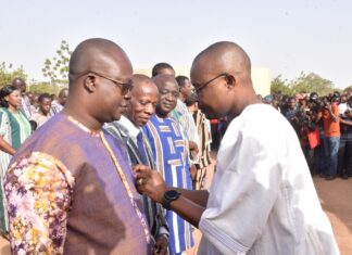 Ministère de la communication, de la culture, des arts et du tourisme : 171 agents modèles décorés