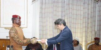 Diplomatie : le Président de la Transition reçoit les lettres de créance de 13 nouveaux ambassadeurs