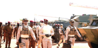 Lutte contre le terrorisme : le chef de l’Etat remet un important lot de matériel militaire au ministère de la Défense