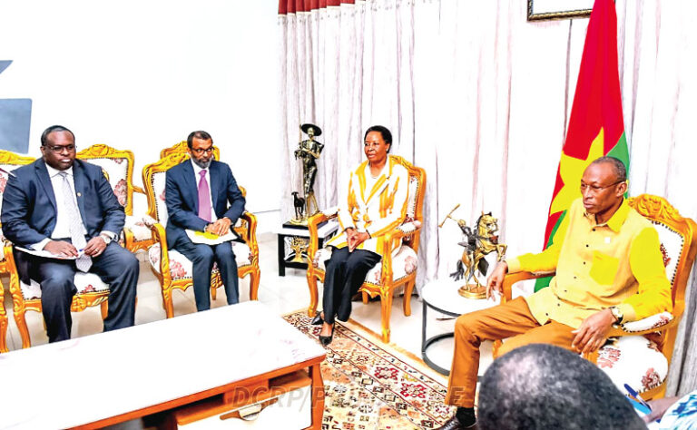 Banque mondiale au Burkina Faso : le représentant-résident Wedoud Kamil présenté au Premier ministre
