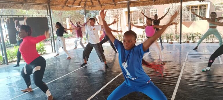 Engagement Féminin 2024 : 14 filles en formation, 8 pays représentés
