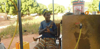 Accès à l’eau et l’assainissement dans les Cascades: la croix et la bannière pour se procurer le liquide précieux par endroit