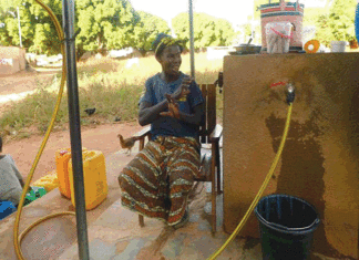 Accès à l’eau et l’assainissement dans les Cascades: la croix et la bannière pour se procurer le liquide précieux par endroit