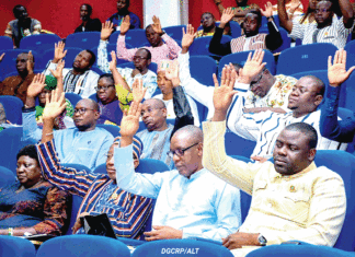 Loi sur les entrées et sorties au Burkina: les députés donnent leur quitus