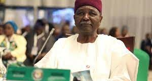 CEDEAO : Yakubu Gowon appelle à lever les sanctions pour sauver l’institution