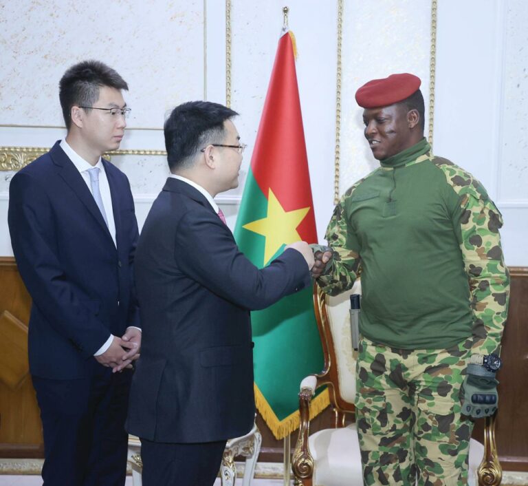 Technologies de l’information et de la communication : Huawei annonce la formation de cinq mille jeunes au Burkina Faso