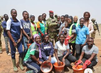 Production agricole : le Chef de l’Etat félicite les étudiants en formation sur un projet incubateur à Bagré