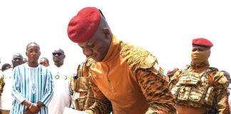 Usine de textile IROTEX-BURKINA : le président de la Transition donne le coup d’envoi des travaux