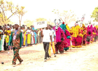 Festival des masques de Pouni : la culture au service de la cohésion sociale
