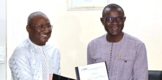 Burkina: Le ministre en charge des Mines signe un protocole d’accords avec 11 sociétés minières