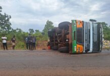 Tronçon Pa-Bobo-Dioulasso : Cinq camions de transports achèvent leur course sur le bas-côté de la route