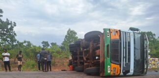 Tronçon Pa-Bobo-Dioulasso : Cinq camions de transports achèvent leur course sur le bas-côté de la route